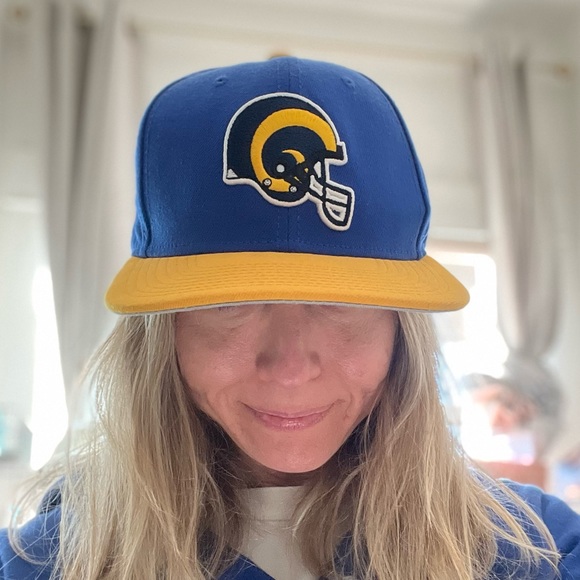 Official LA Rams Hat - Picture 1 of 6